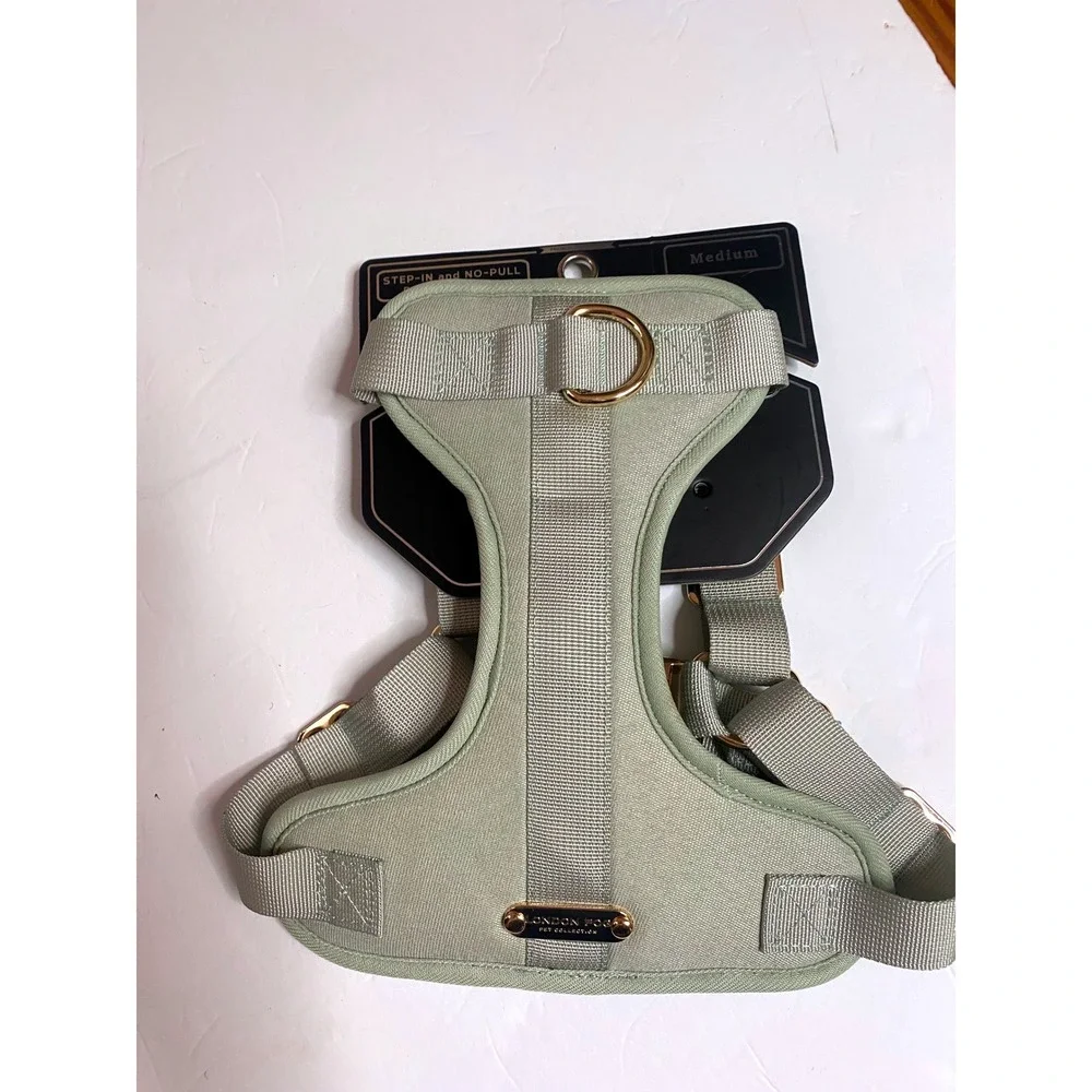 London Fog med Pet Collection Medium Sage Green Step-In No-Pull Dual Dog Harness